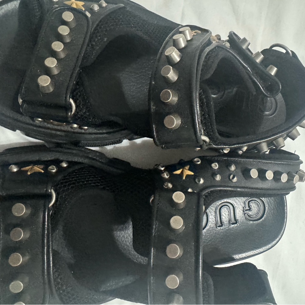 Black with chrome Gucci 9 men like new one time wear